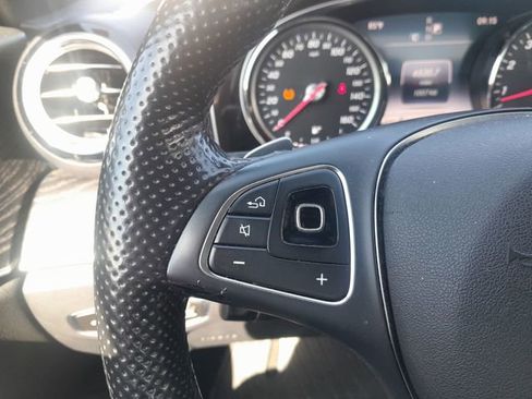 Used 2017 Mercedes-Benz E 300 4MATIC image 5