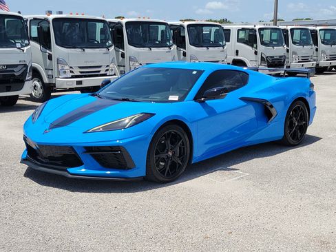 Used 2022 Chevrolet Corvette Stingray Preferred Cpe w/ Z51 Performance Package RWD image 7