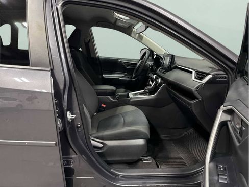 Used 2022 Toyota RAV4 LE image 30