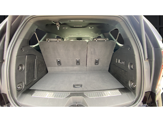 Used 2024 Chevrolet Tahoe Premier AWD/4WD image 28