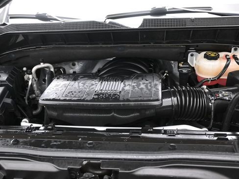 Used 2022 Chevrolet Silverado 1500 LT RWD image 17