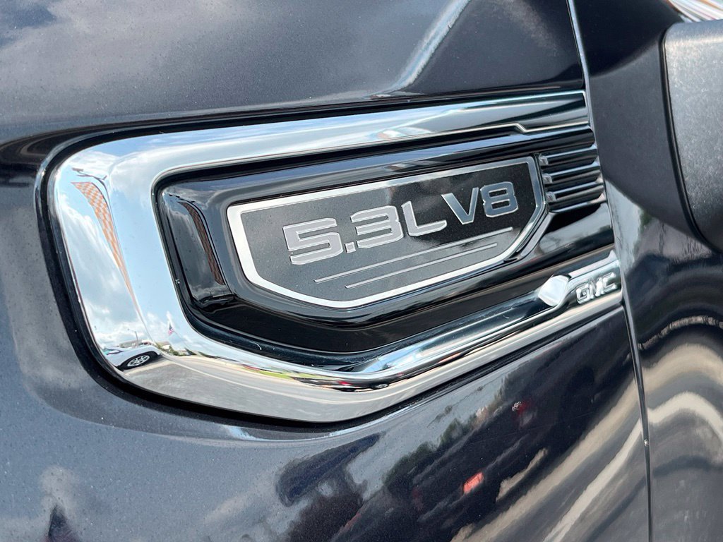 Used 2023 GMC Sierra 1500 SLT w/ SLT Premium Plus Package AWD/4WD image 8