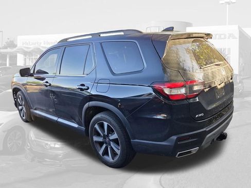 Certified 2023 Honda Pilot Elite image 10