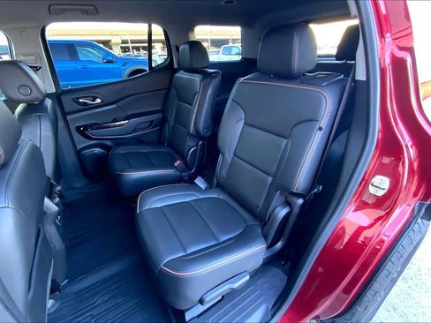 Used 2023 GMC Acadia AT4 w/ Technology Package AWD/4WD image 30