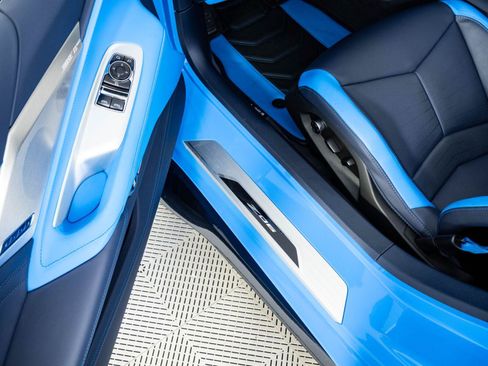 Used 2025 Chevrolet Corvette Z06 RWD image 8