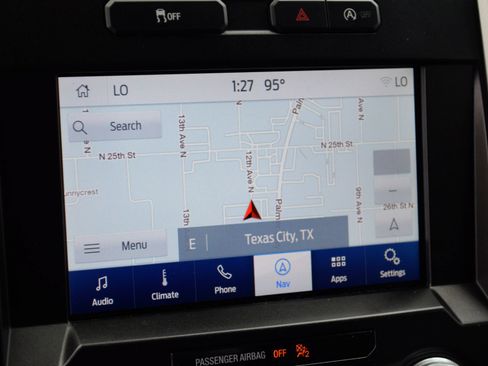 Used 2019 Ford F150 Lariat w/ Equipment Group 502A Luxury AWD/4WD image 14