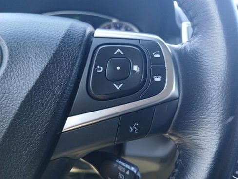 Used 2016 Toyota Camry XLE image 22