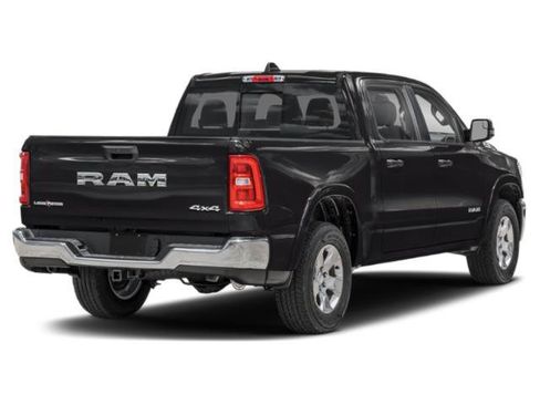 Used 2025 RAM 1500 Big Horn AWD/4WD image 2