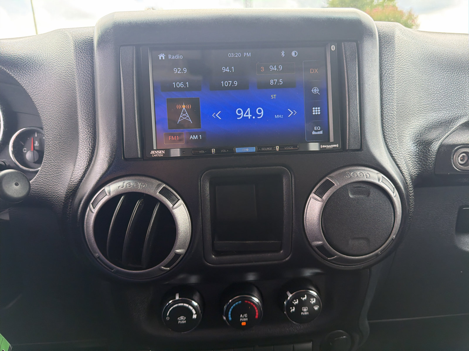 Used 2017 Jeep Wrangler Sport AWD/4WD image 18