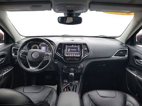 Used 2019 Jeep Cherokee Overland w/ Technology Group AWD/4WD image 21