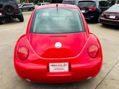 Used 2002 Volkswagen Beetle GLS FWD image 4