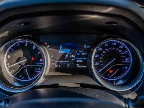 Used 2018 Toyota Camry XLE w/ Audio Package FWD image 19