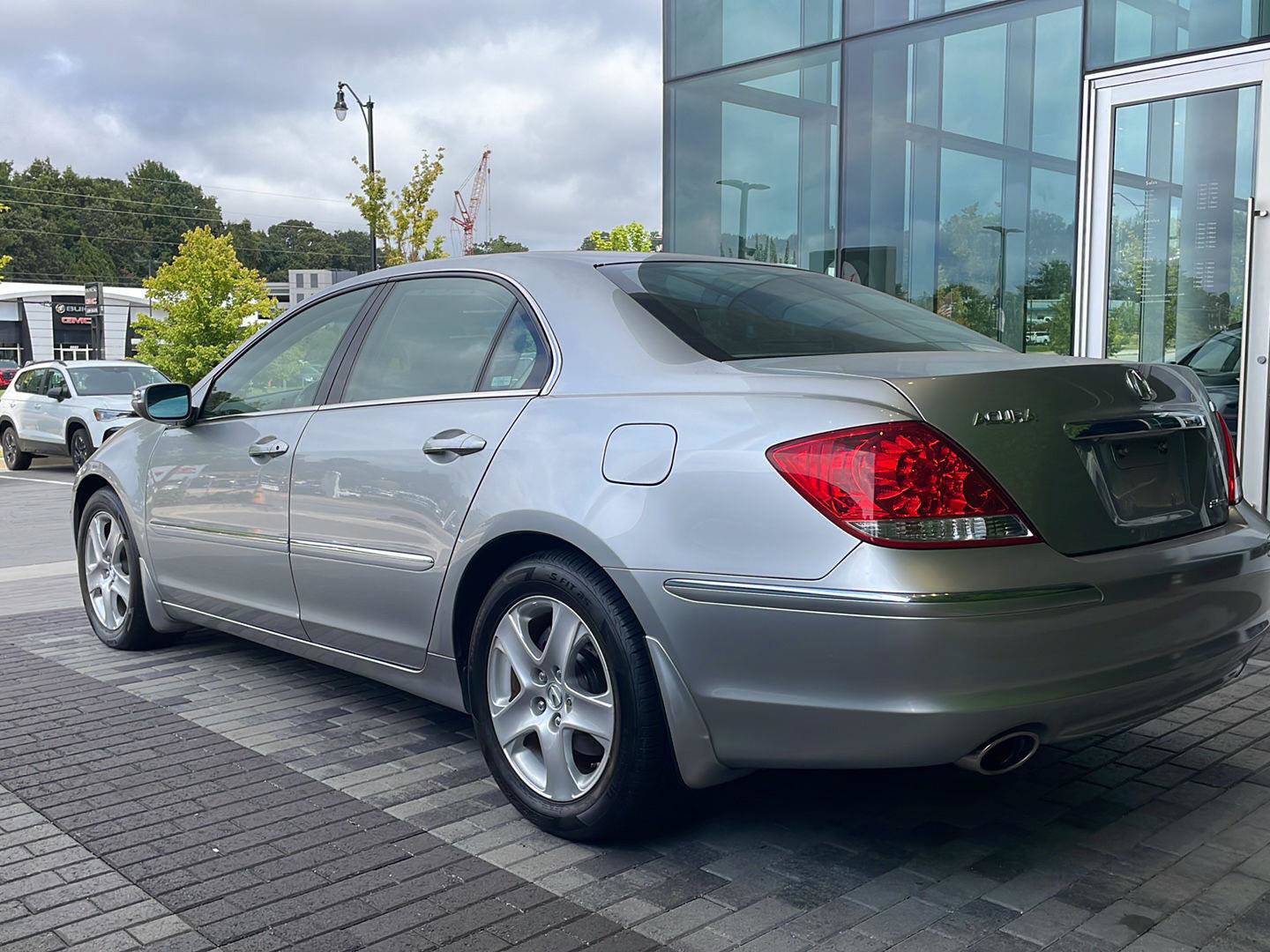 Used 2007 Acura RL w/ Technology Package AWD/4WD image 17