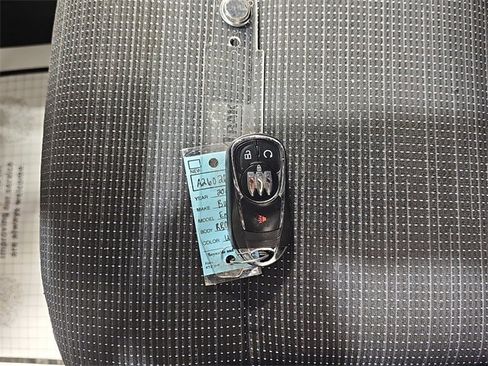 Certified 2024 Buick Envista Preferred w/ Convenience I Package image 35