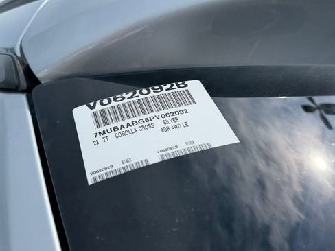 Used 2023 Toyota Corolla Cross LE w/ Moonroof Package AWD/4WD image 5