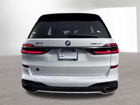 Used 2026 BMW X7 xDrive40i AWD/4WD image 32