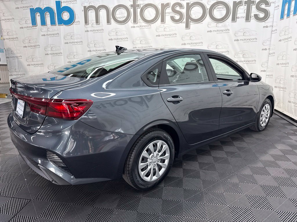 Used 2023 Kia Forte LX FWD image 7