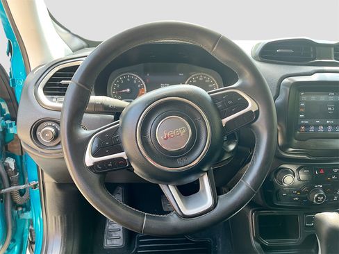 Used 2021 Jeep Renegade Latitude image 11