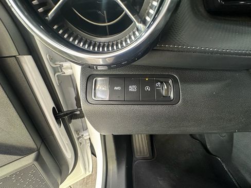 Used 2025 Chevrolet Equinox LT AWD/4WD image 24