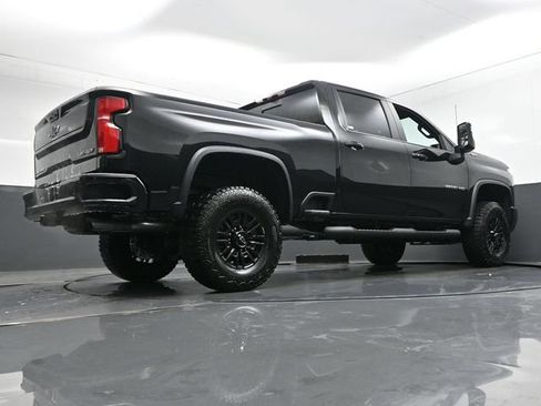 New 2026 Chevrolet Silverado 2500 ZR2 AWD/4WD image 11