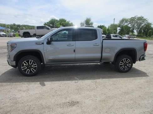 New 2026 GMC Sierra 1500 AT4 AWD/4WD image 10