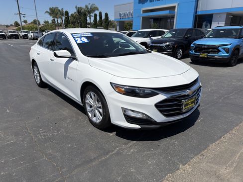 Used 2024 Chevrolet Malibu LT FWD image 2