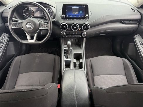 Used 2022 Nissan Sentra SV image 11
