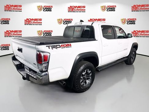 Used 2020 Toyota Tacoma TRD Off-Road AWD/4WD image 14