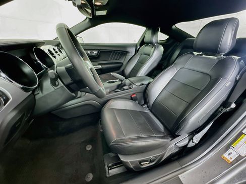 Used 2017 Ford Mustang GT Premium RWD image 13
