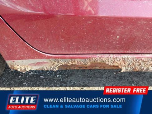 Used 2013 Subaru Impreza 2.0i Limited image 11