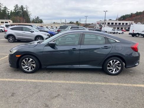 Used 2018 Honda Civic EX image 2