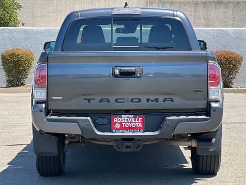 Used 2023 Toyota Tacoma TRD Sport w/ Technology Package RWD image 8
