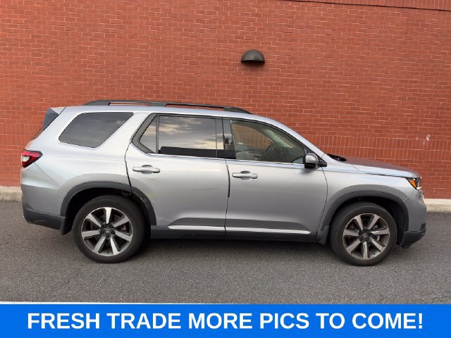 Certified 2024 Honda Pilot Elite image 1