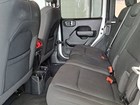 Used 2022 Jeep Wrangler Unlimited Sport AWD/4WD image 24
