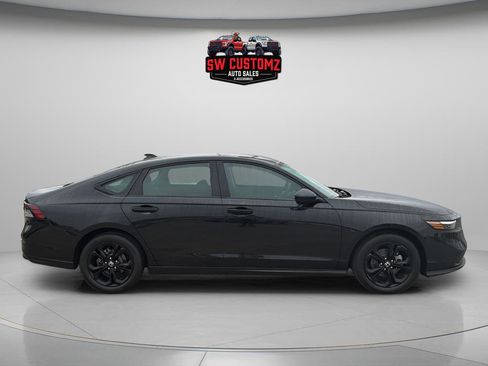Used 2025 Honda Accord SE image 8