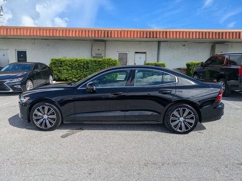 Used 2022 Volvo S60 B5 Inscription AWD/4WD image 4