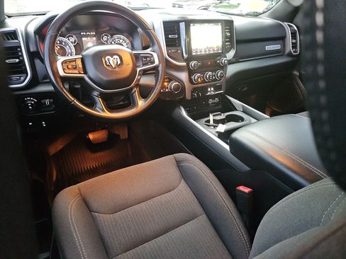 Used 2019 RAM 1500 Big Horn AWD/4WD image 2