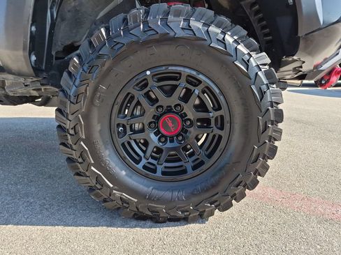 Used 2023 Toyota Tacoma TRD Pro AWD/4WD image 18