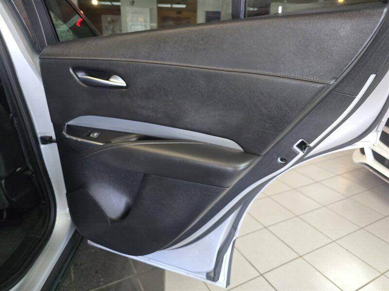 Used 2020 Cadillac XT4 Premium Luxury FWD image 15