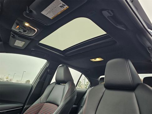 Used 2025 Toyota Corolla XSE image 29