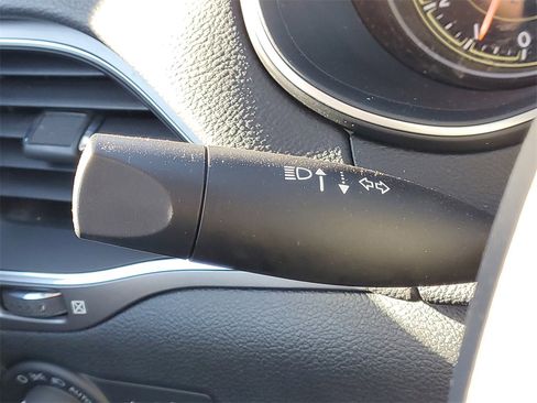 Used 2022 Jeep Cherokee Latitude Lux w/ Sun & Sound Group image 20