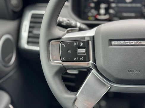 New 2026 Land Rover Discovery S AWD/4WD image 28