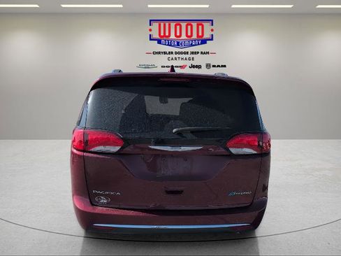 Used 2020 Chrysler Pacifica Limited w/ Advanced Safetytec Group image 4