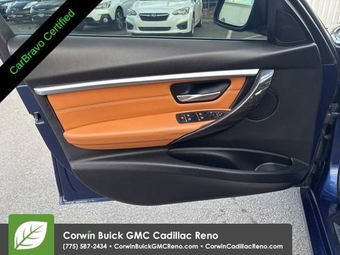Used 2018 BMW 330i xDrive Sedan w/ Convenience Package image 11