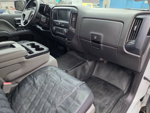 Used 2018 Chevrolet Silverado 1500 W/T w/ Trailering Package image 23