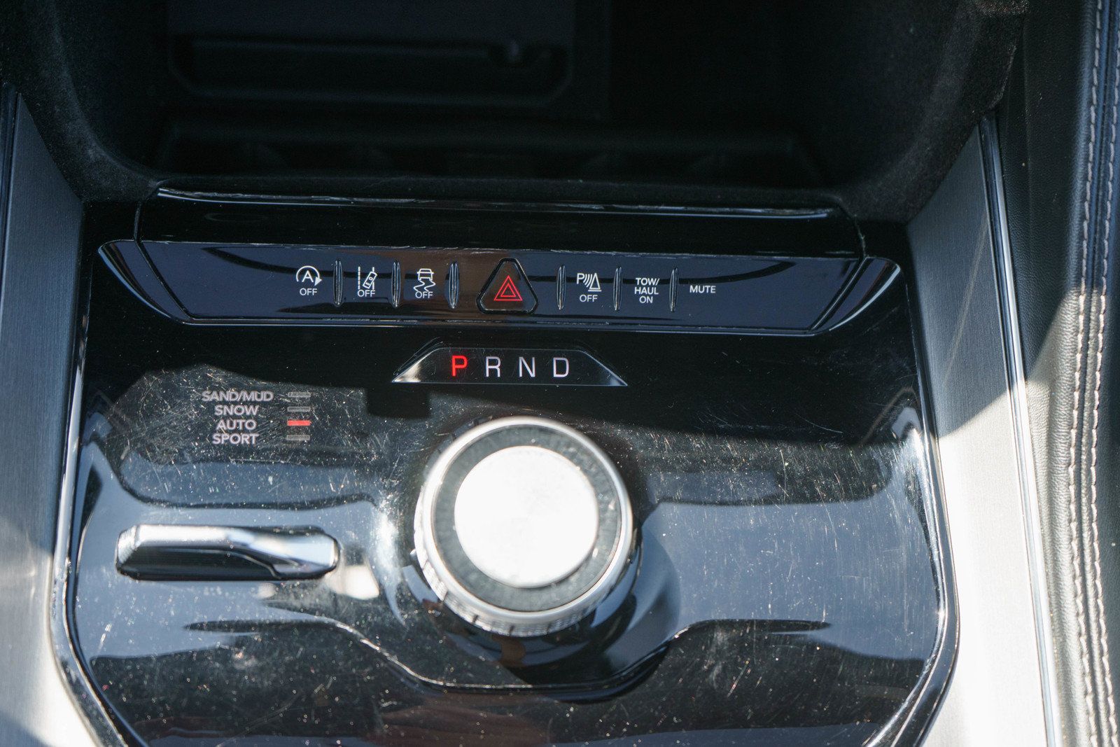 Used 2024 Jeep Wagoneer Series II AWD/4WD image 22