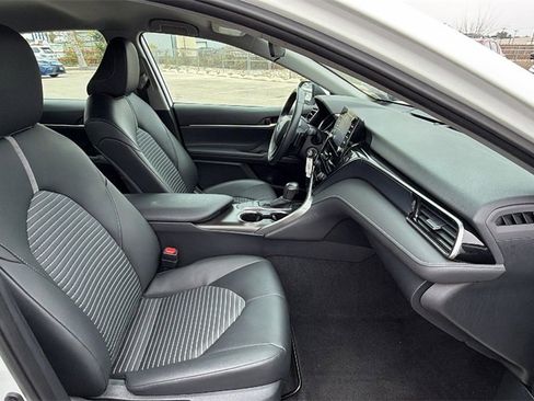 Used 2024 Toyota Camry SE image 45