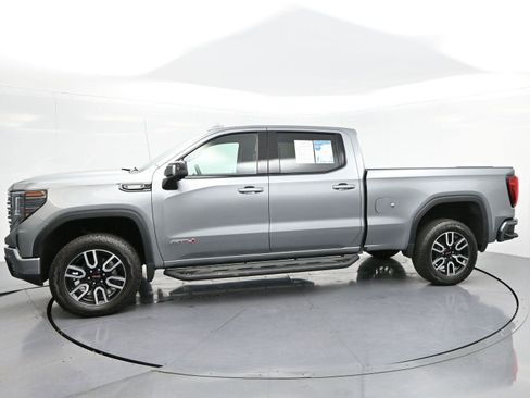 Used 2025 GMC Sierra 1500 AT4 w/ AT4 Premium Package AWD/4WD image 4
