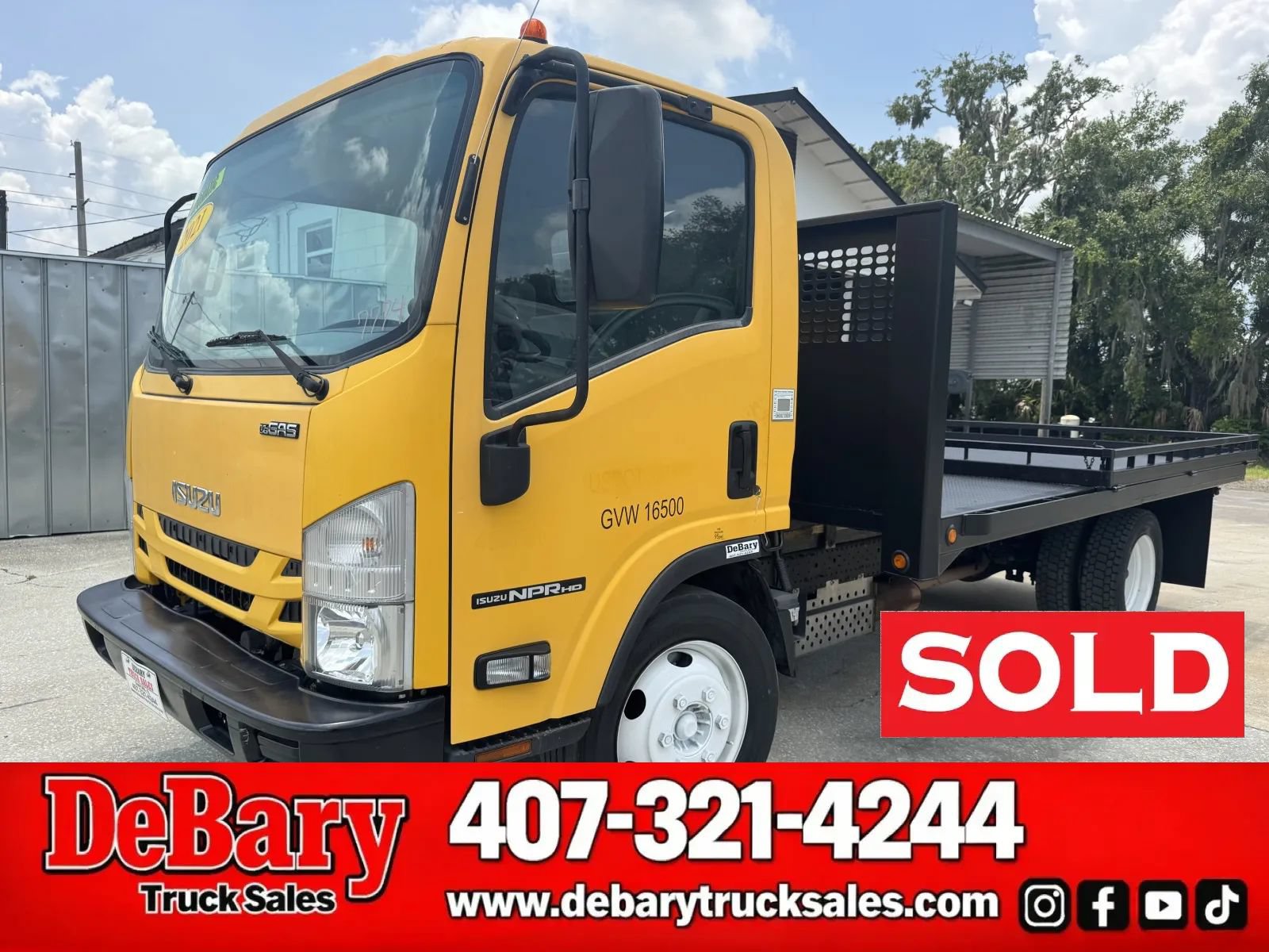 Used 2021 Isuzu NPR RWD image 1