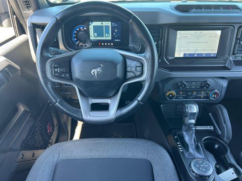 Used 2021 Ford Bronco Big Bend w/ Sasquatch Package image 13